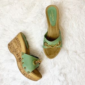 Isabella Fiore Italy Womens Wedge Slide Sandals Size 6.5 Heel Cork Sandal Gold